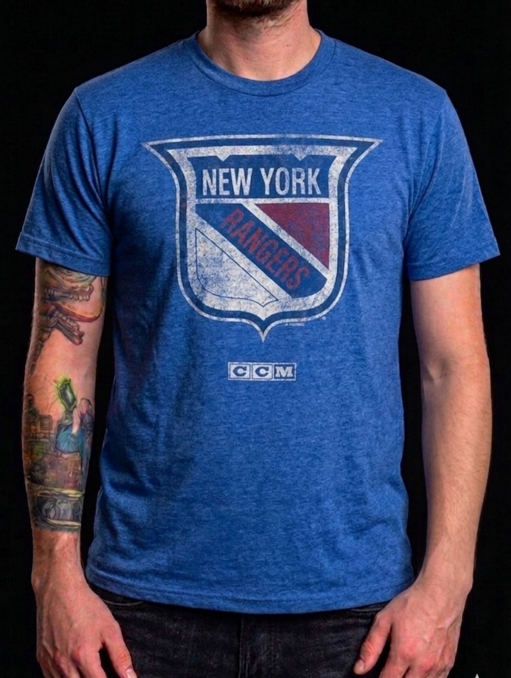 Vintage Style CCM New York Rangers NHL T-Shirt Distressed Blue Size L